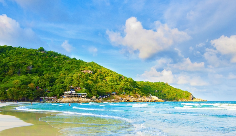 Feel the Full Moon Party: Getting to Koh Phangan with Lomprayah